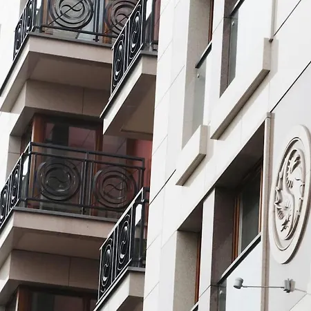 Ekskluzywny Apartament W Centrum Z Balkonem I Parkingiem-3