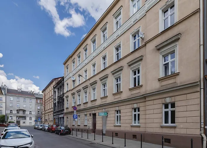 Asnyka Wyjątkowy Apartament w Centrum Krakowa by Noclegi Renters